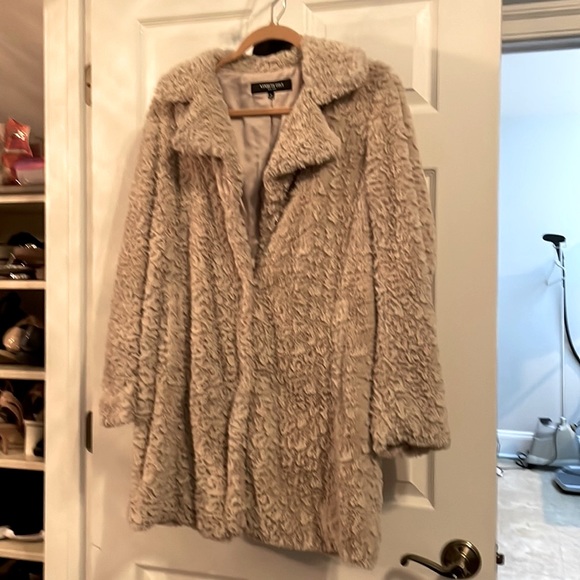Kenneth Cole New York Jackets & Blazers - KENNETH COLE FAUX FUR